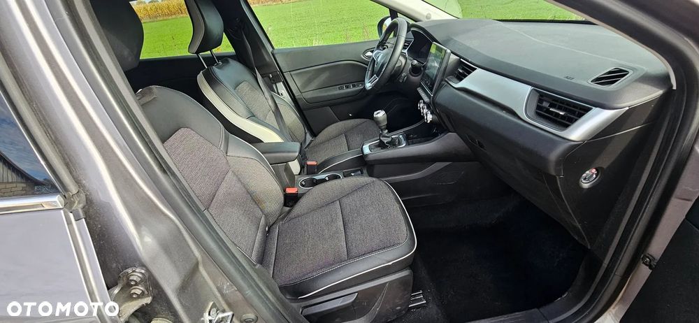 Renault Captur - 13