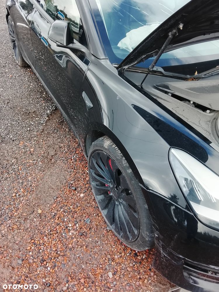 Tesla Model 3 - 22