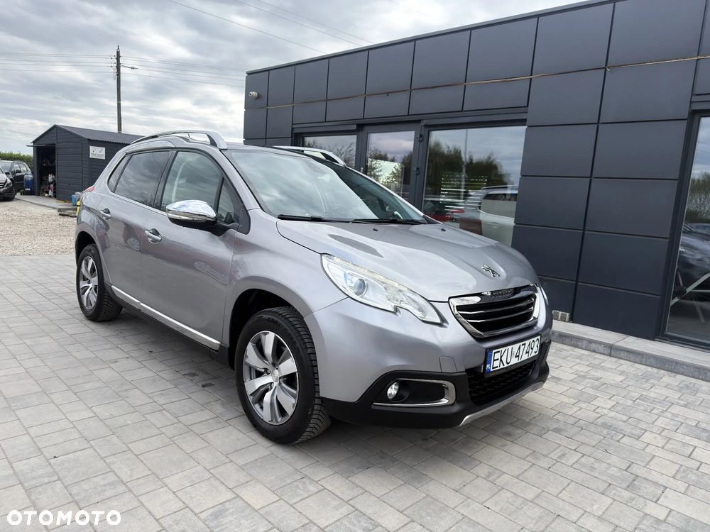 Peugeot 2008 1.2 Pure Tech GPF Allure S&S - 17