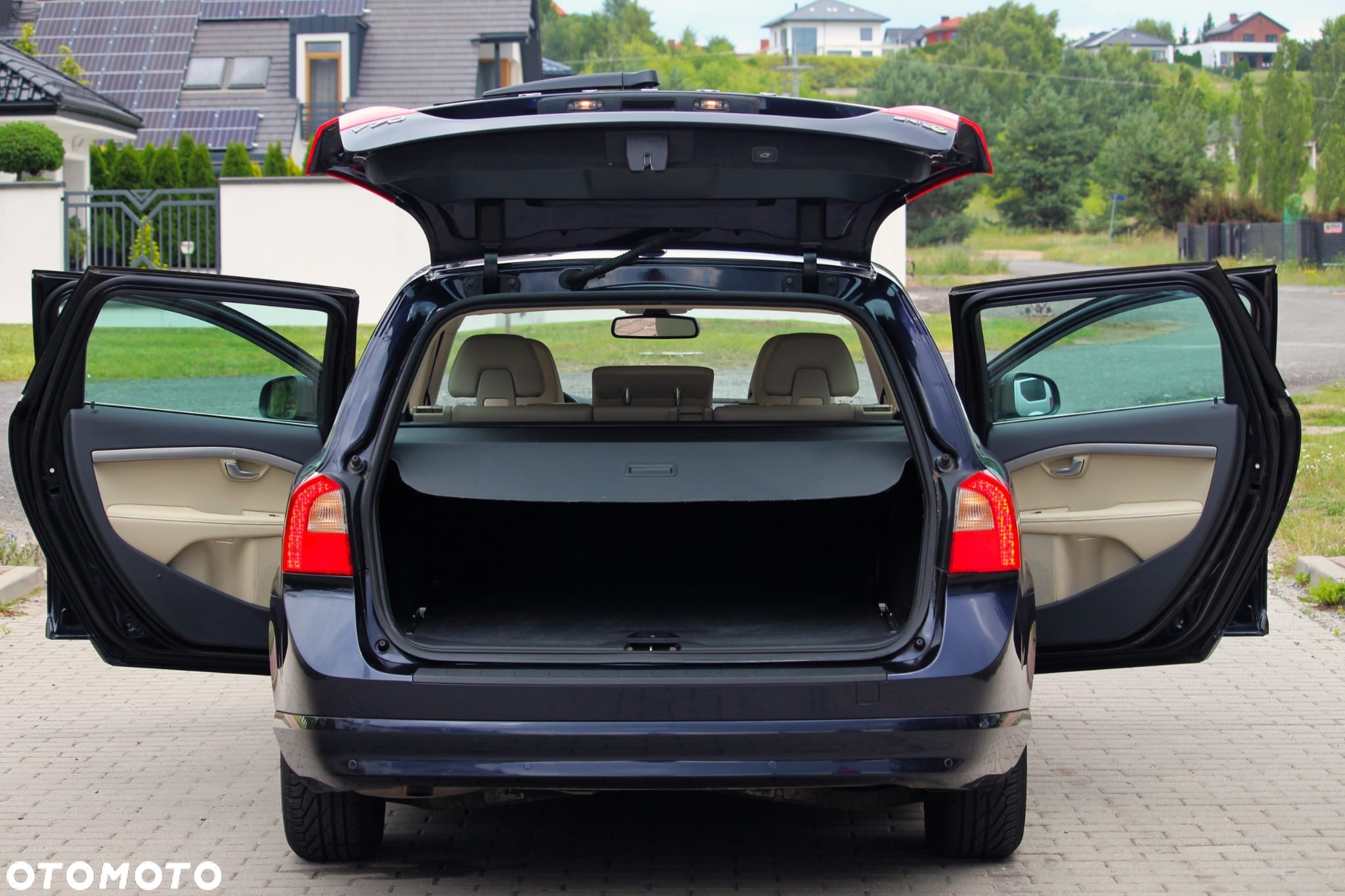 Volvo V70 1.6D DRIVe Momentum - 11