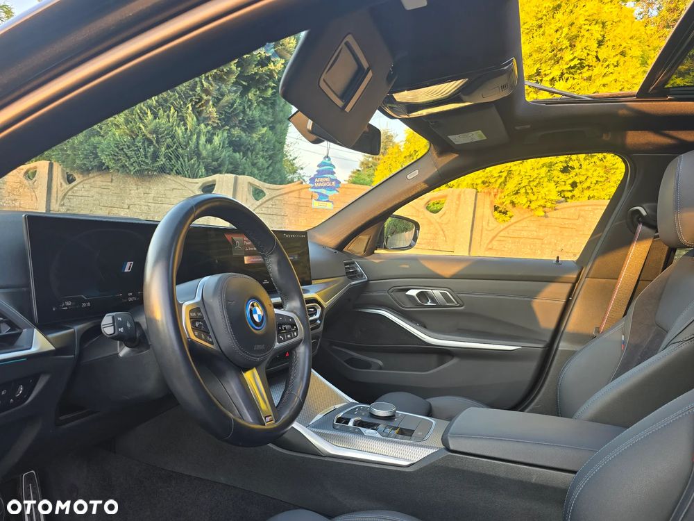 BMW Seria 3 320e M Sport - 18