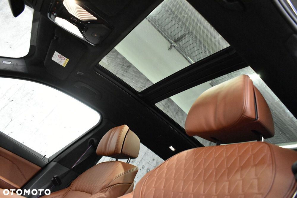 BMW X7 - 12
