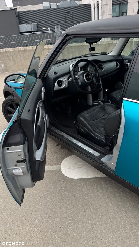 MINI ONE Standard - 13