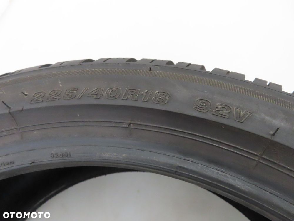2x 225/40R18 OPONY ZIMOWE Bridgestone Blizzak LM005 92V - 4