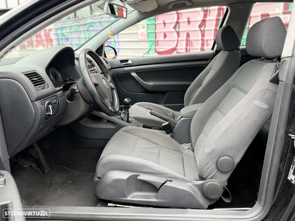 VW Golf 1.4i Trendline AC - 11