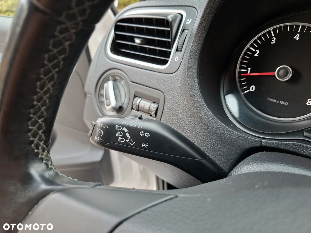 Volkswagen Polo 1.2 Style - 22