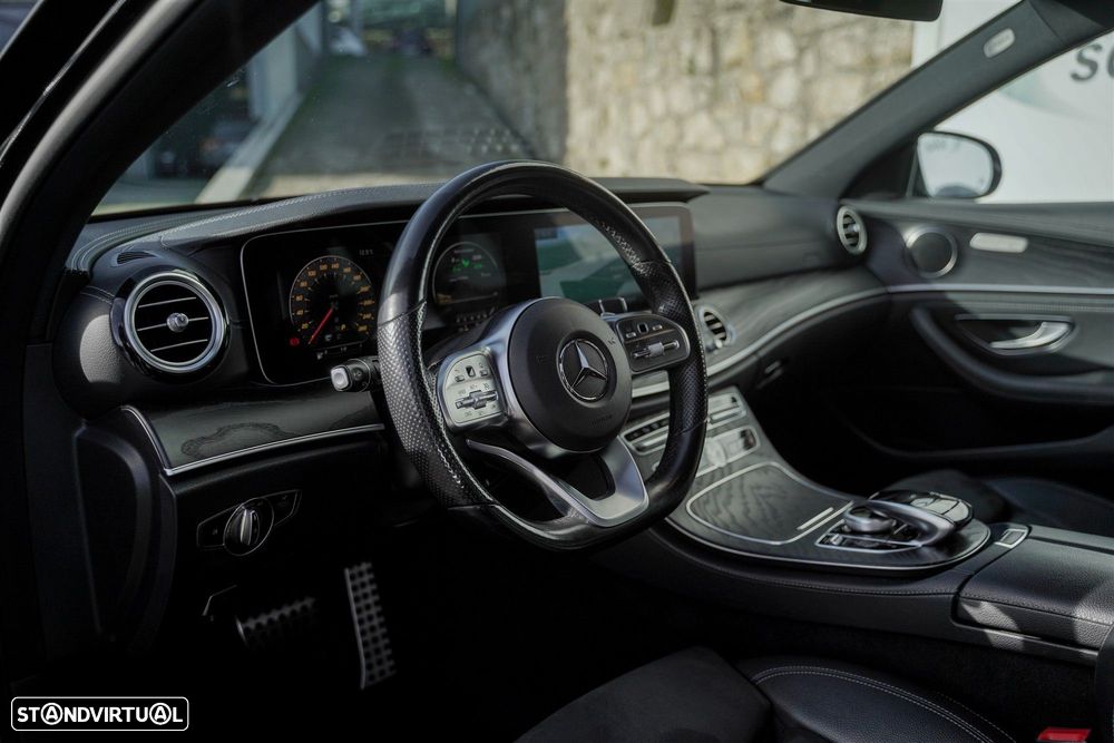 Mercedes-Benz E 300 de AMG Line - 32