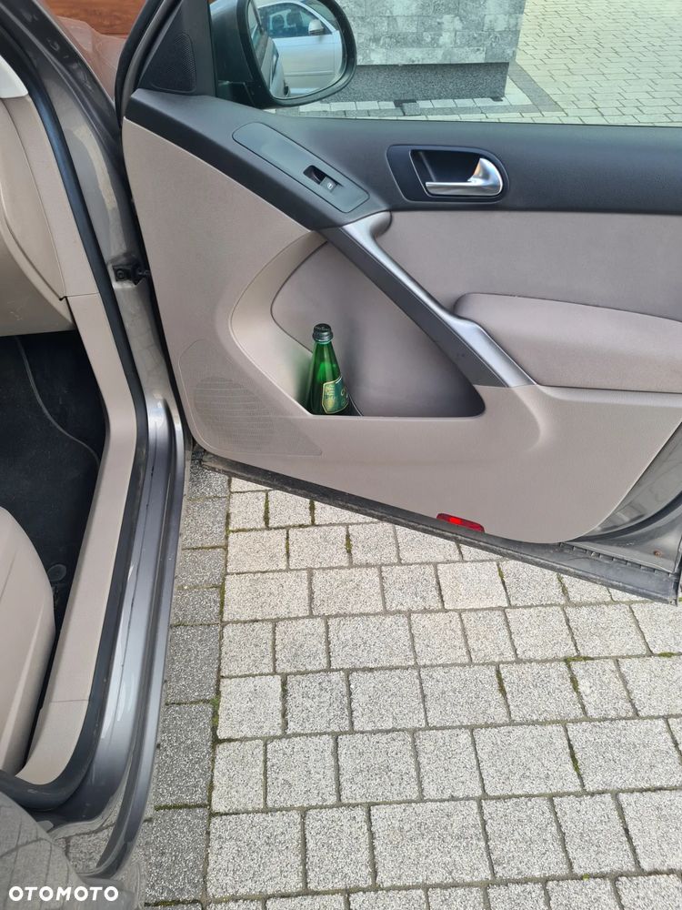 Volkswagen Tiguan 2.0 TDI DPF BlueMotion Technology Trend & Fun - 24
