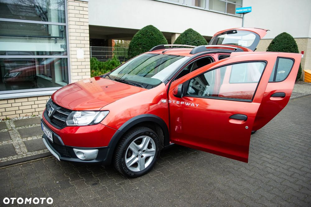 Dacia Sandero TCe 90 Celebration - 8