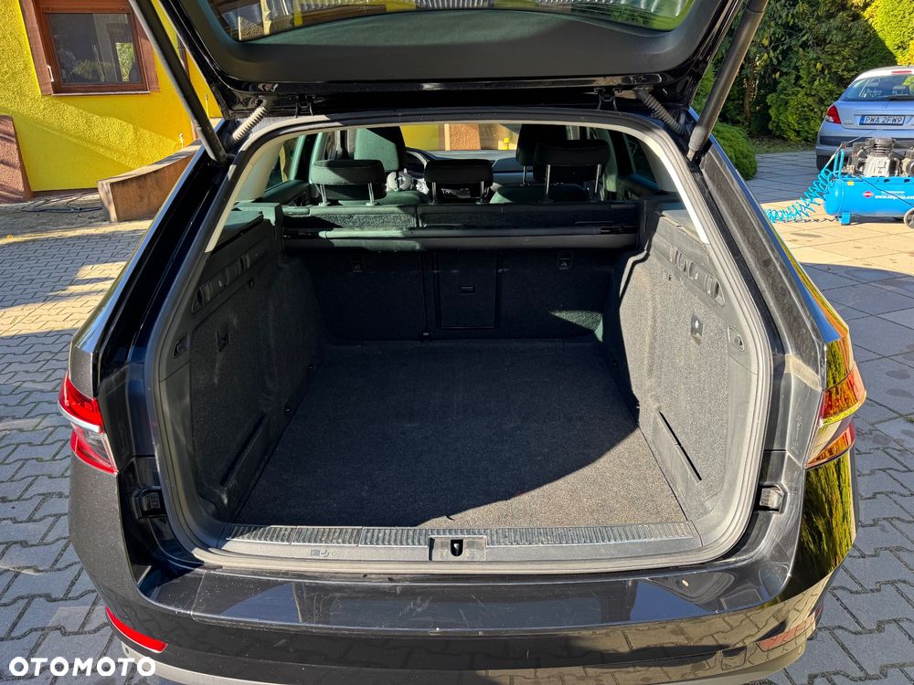 Skoda Superb 2.0 TDI SCR Active DSG - 10