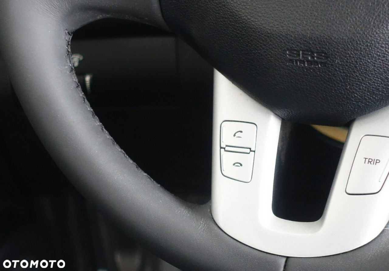 Kia Ceed - 24