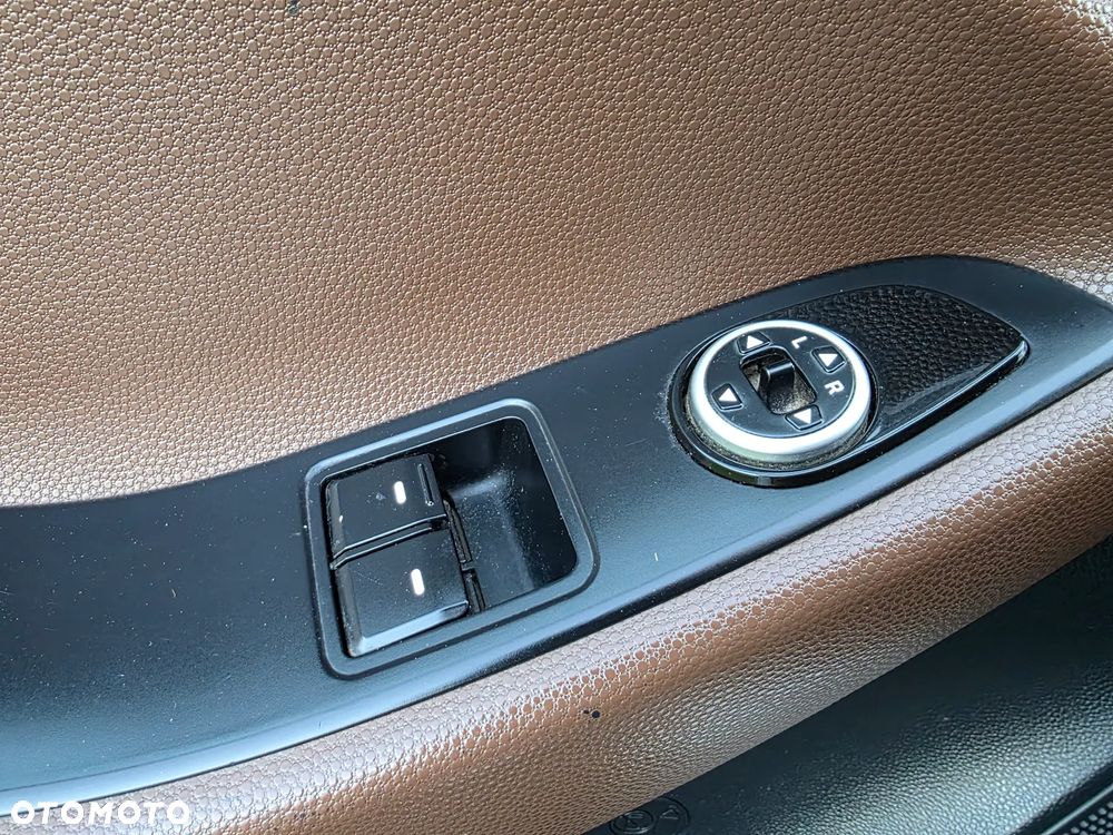 Hyundai i20 1.1 CRDi Classic + - 28