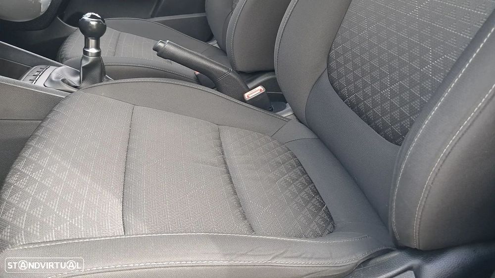 Kia Rio 1.2 CVVT Dynamic - 19