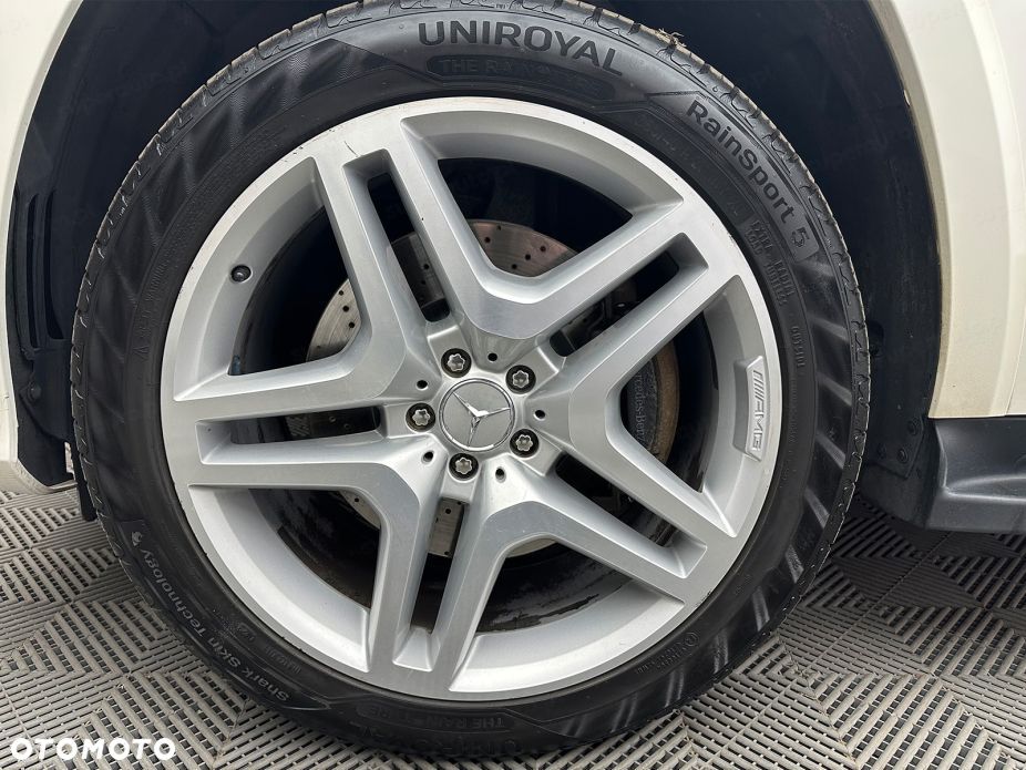Mercedes-Benz GL - 30