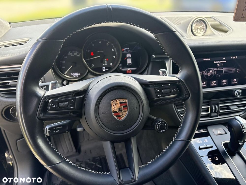 Porsche Macan T - 11