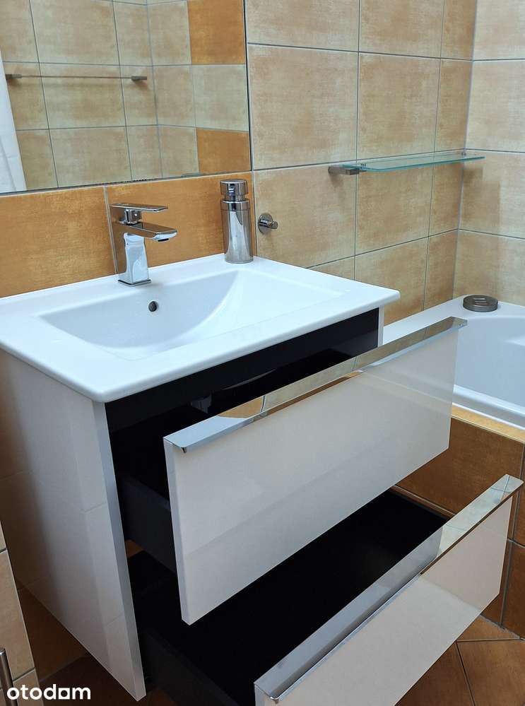Dla studentów Mieszkanie ul. Opolska - wspólny salon i 2 osobne pokoje
