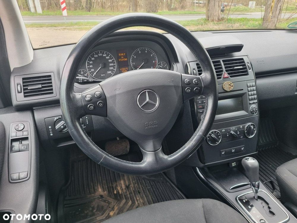 Mercedes-Benz Klasa A 160 Autotronic Avantgarde - 19