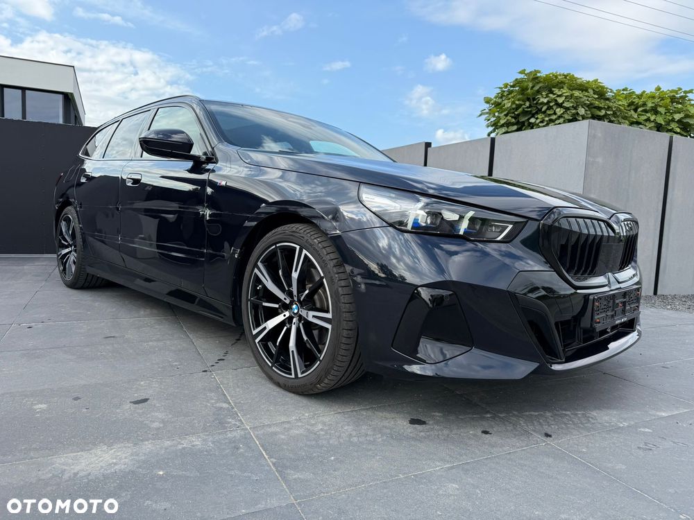 BMW Seria 5 520d xDrive Touring - 8