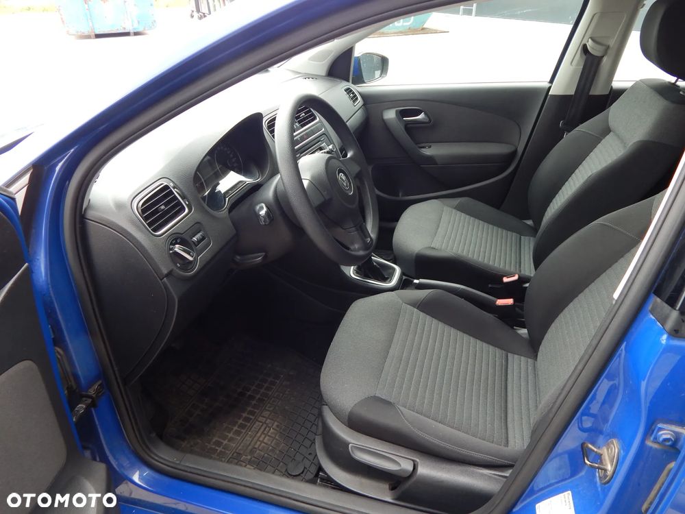 Volkswagen Polo - 17