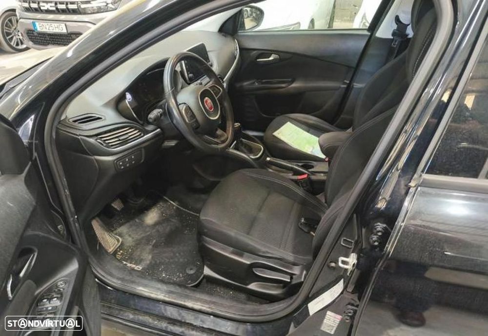Fiat Tipo Station Wagon 1.6 M-Jet Lounge - 5