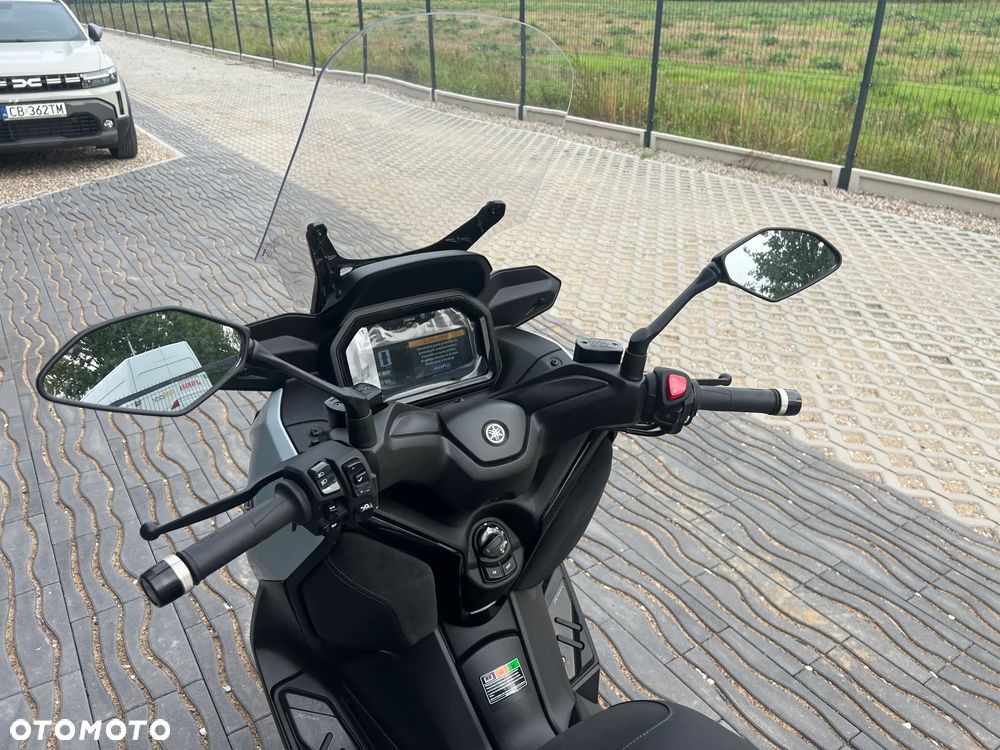 Yamaha X-max - 14