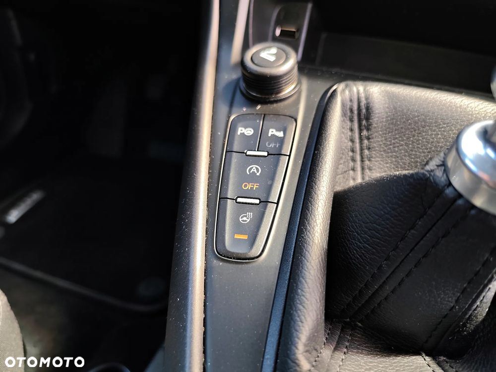 Ford Focus 1.0 EcoBoost Titanium - 19