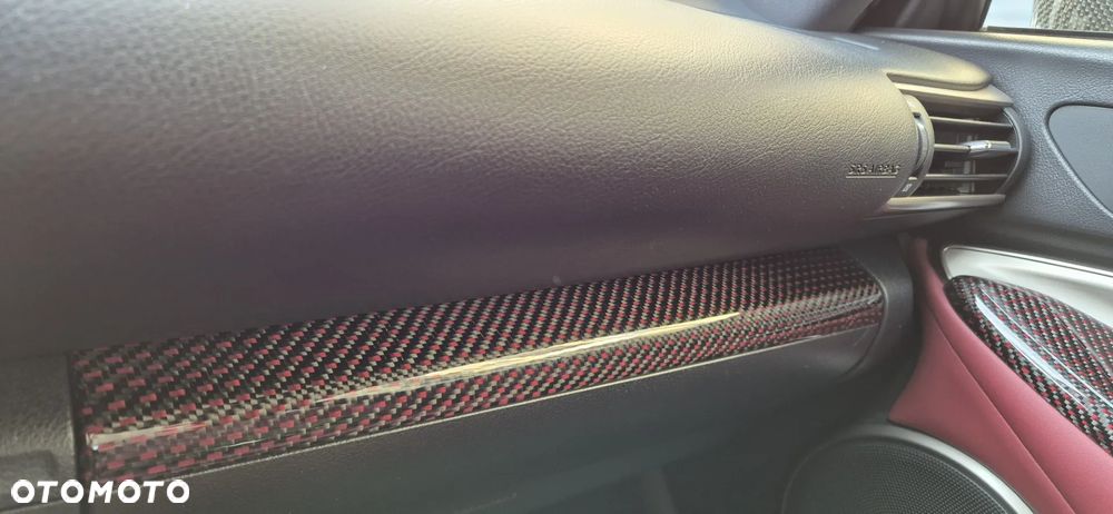 Lexus RC 200t / 300 F Sport - 9