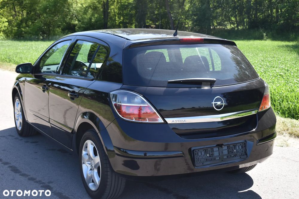 Opel Astra 1.6 Innovation 110 Jahre - 7