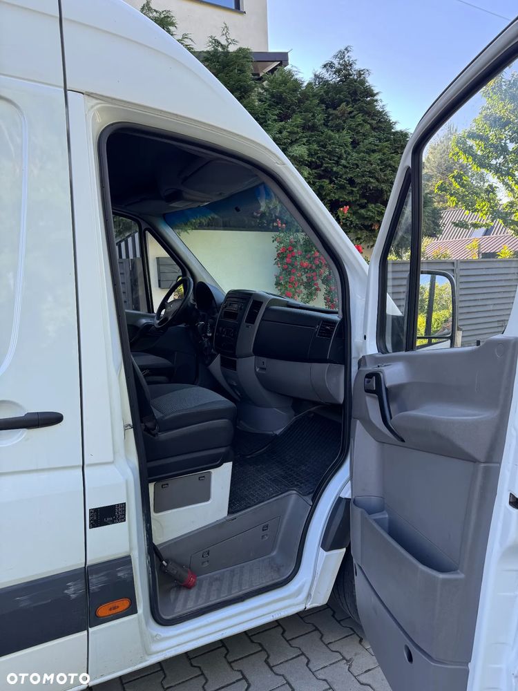 Mercedes-Benz Sprinter - 8