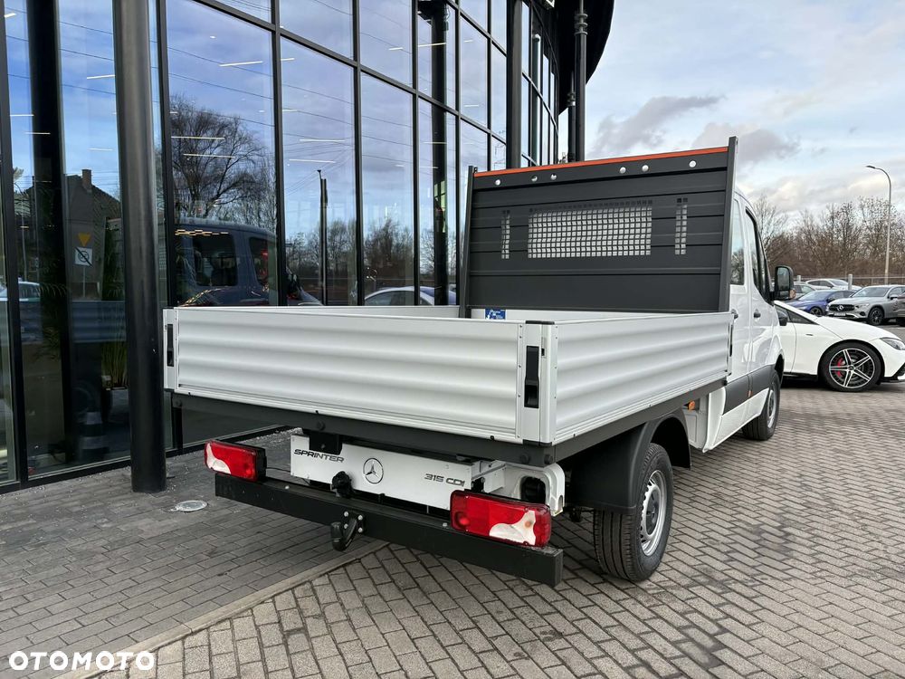 Mercedes-Benz Sprinter - 5