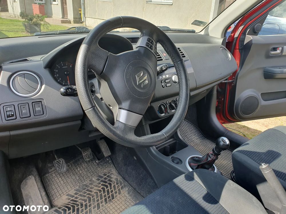 Suzuki Swift 1.3 Club - 23