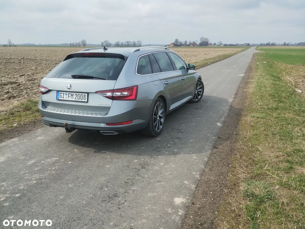 Skoda Superb 2.0 TDI DSG L&K - 3