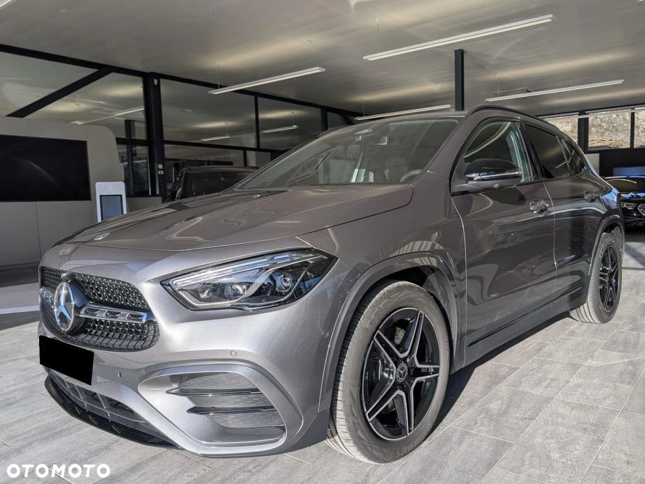 Mercedes-Benz GLA 200 AMG Line - 3