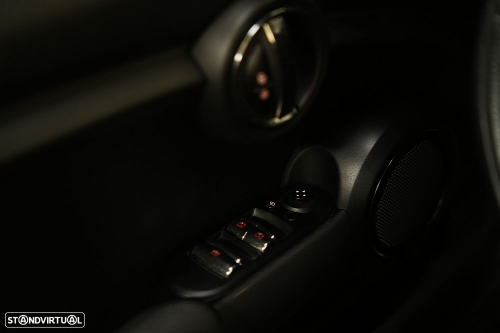 MINI Cabrio Cooper Auto - 16