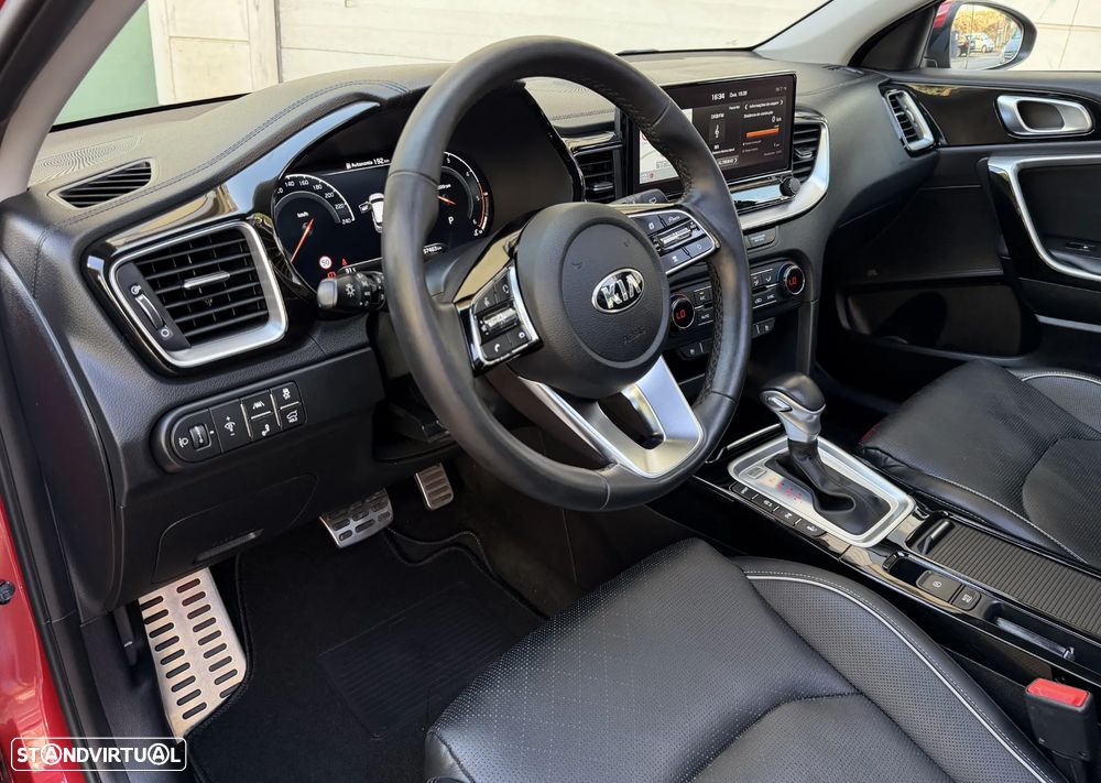 Kia Ceed SW 1.6 CRDi DCT Platinum Edition - 13