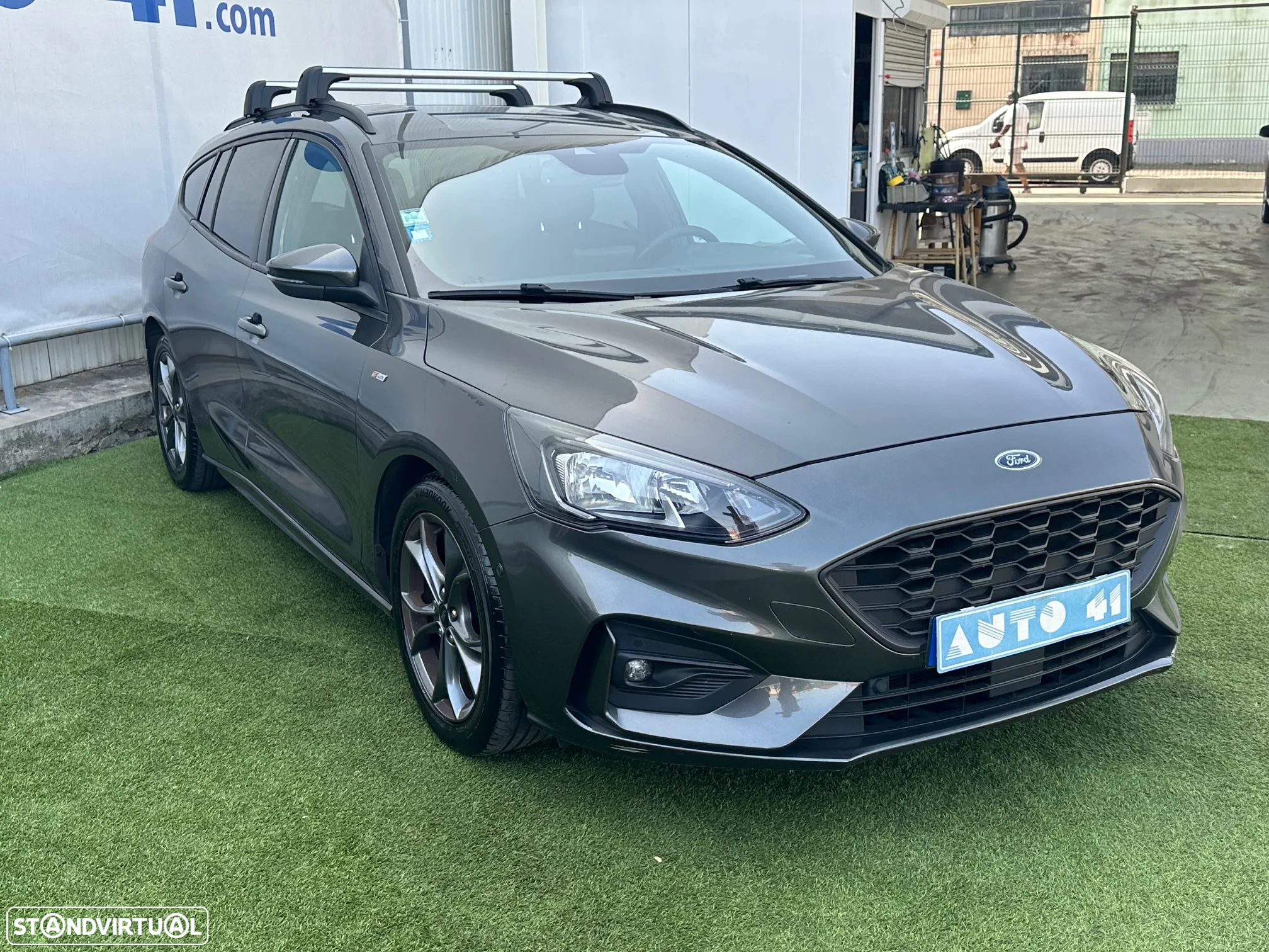 Ford Focus SW 1.5 TDCi EcoBlue ST-Line - 2