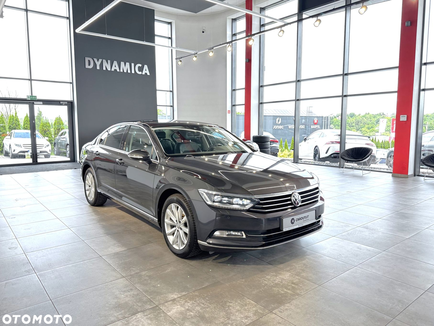 Volkswagen Passat - 2