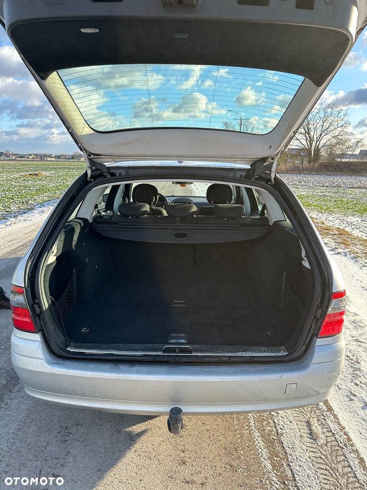 Mercedes-Benz Klasa E 220 CDI Classic DPF - 13