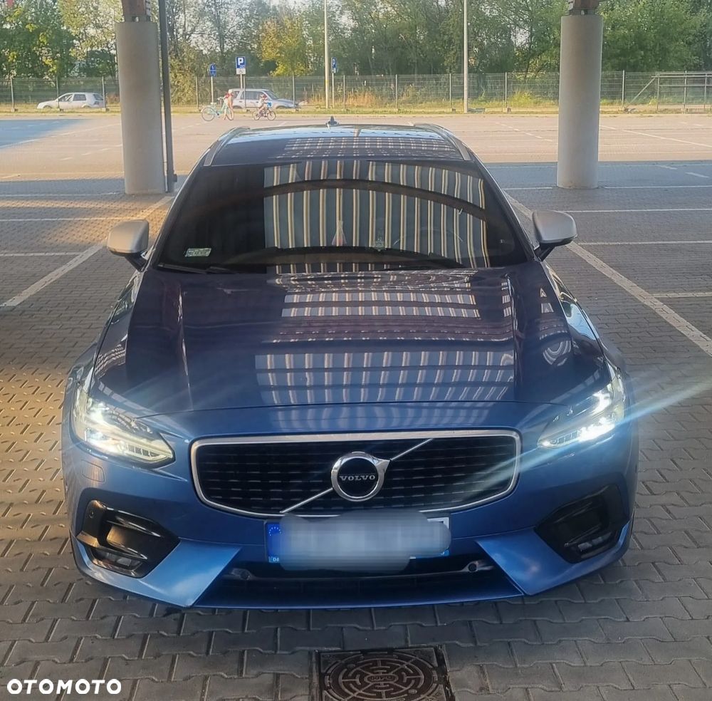 Volvo V90 D4 AWD R-Design - 4