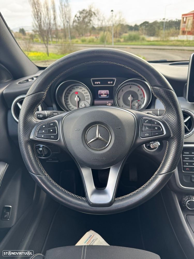 Mercedes-Benz CLA 220 d 7G-DCT - 11