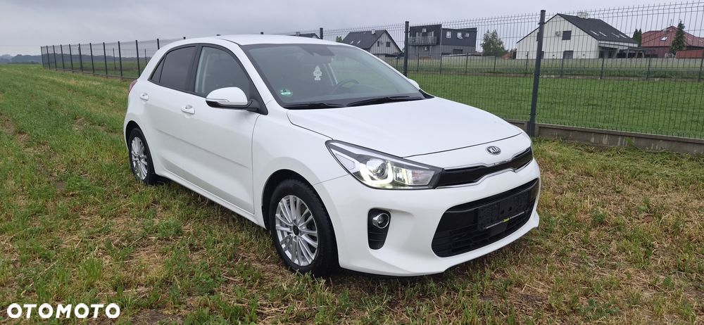Kia Rio - 3