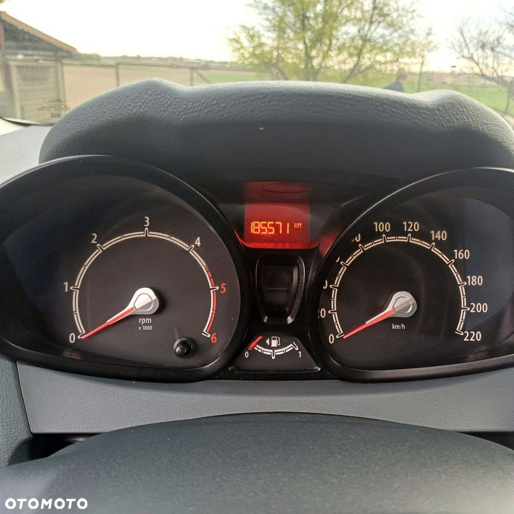 Ford Fiesta - 13