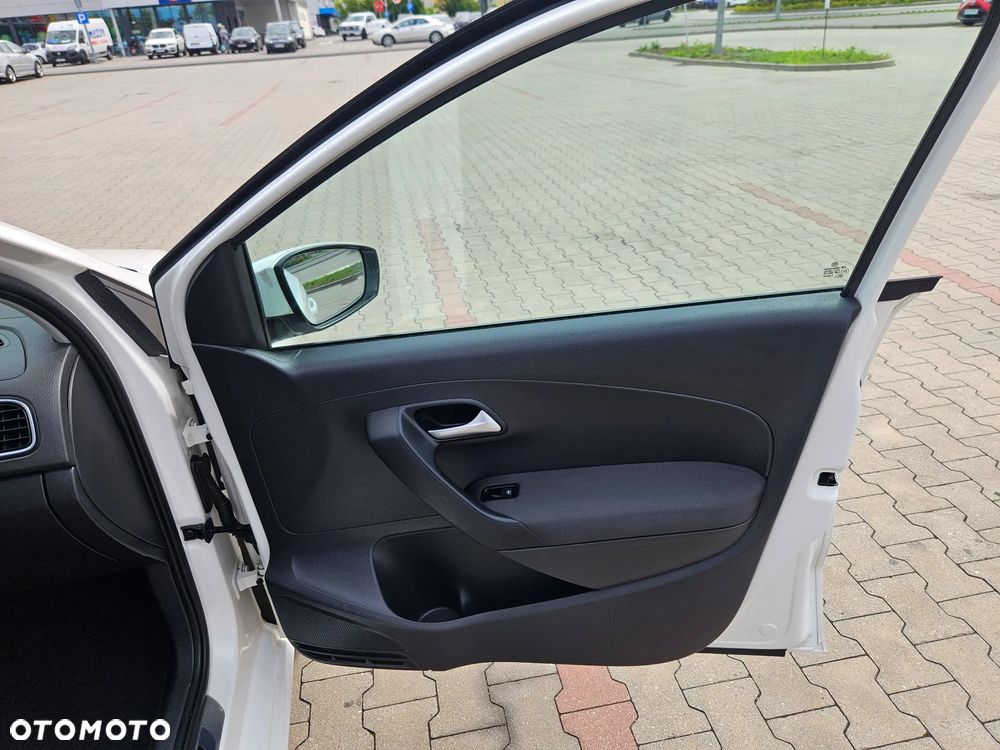 Volkswagen Polo 1.2 Life - 20