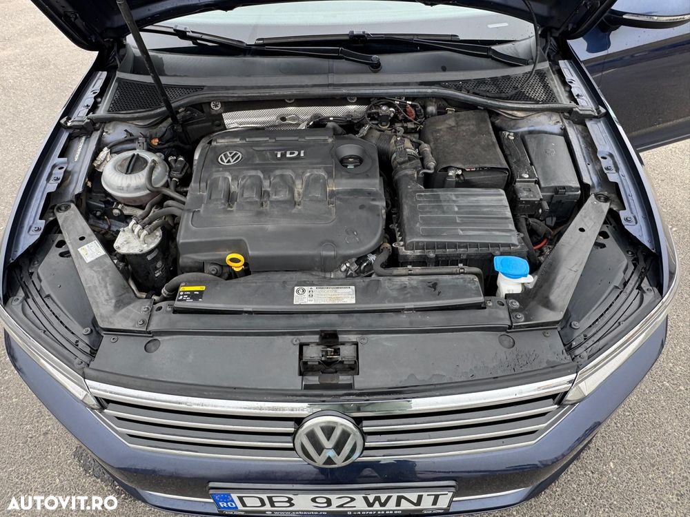 Volkswagen Passat 1.6 TDI Comfortline - 17