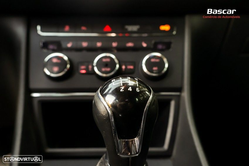 SEAT Leon ST 1.6 TDI S&S Style - 31