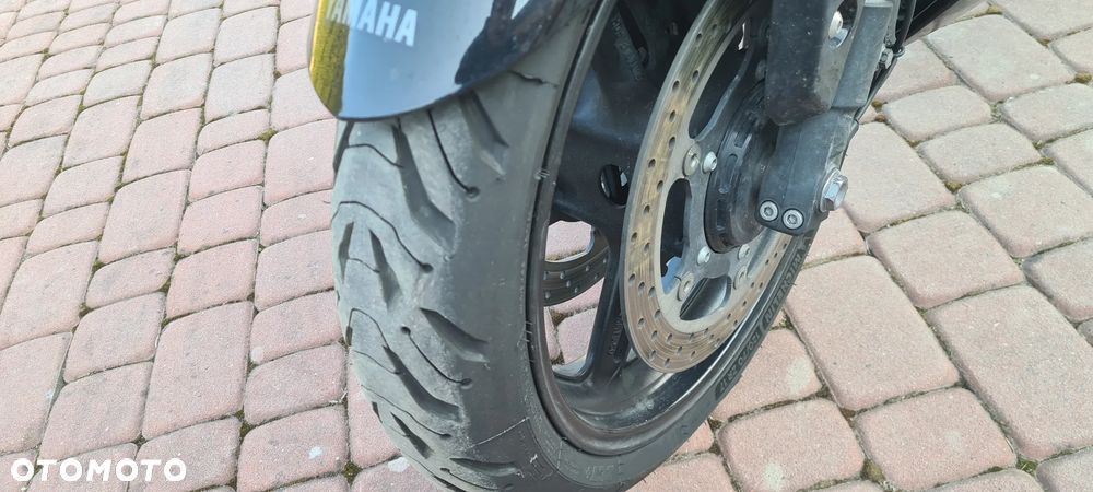 Yamaha FJR - 8