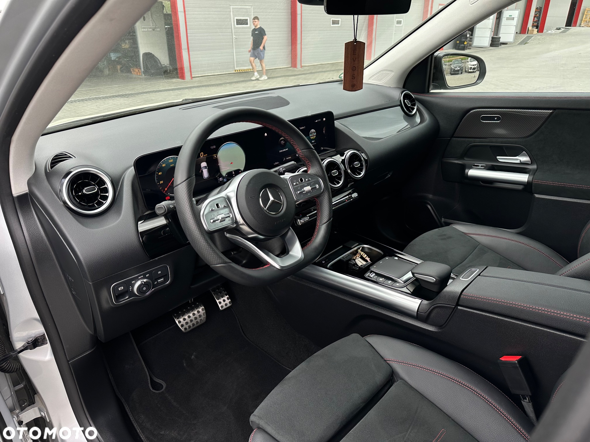 Mercedes-Benz GLA 220 d 8G-DCT AMG Line - 13
