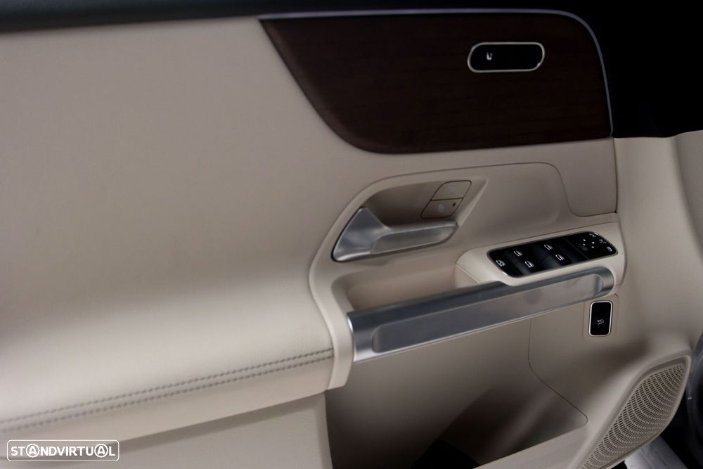 Mercedes-Benz EQB 300 4Matic - 12