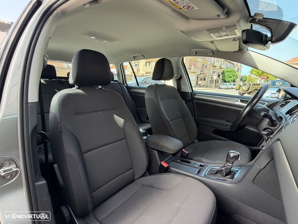 VW Golf Variant 1.6 TDi GPS Edition DSG - 16