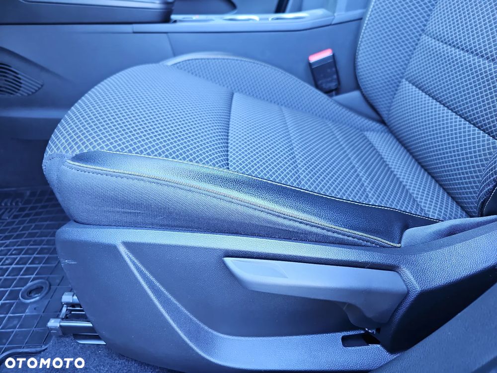 Renault Arkana 1.3 TCe mHEV Techno EDC - 26